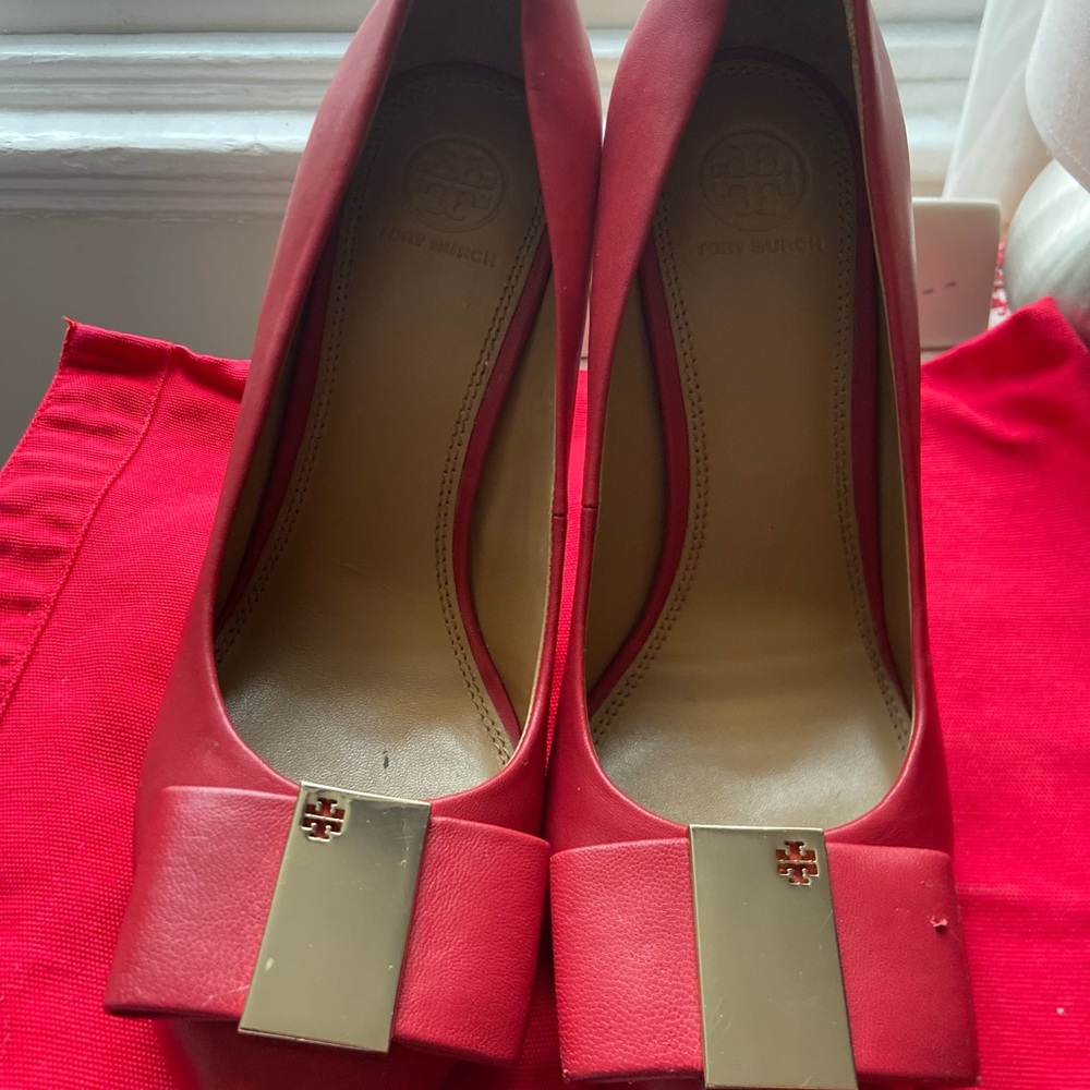 Tory Burch Red Heels with Decorative Bow